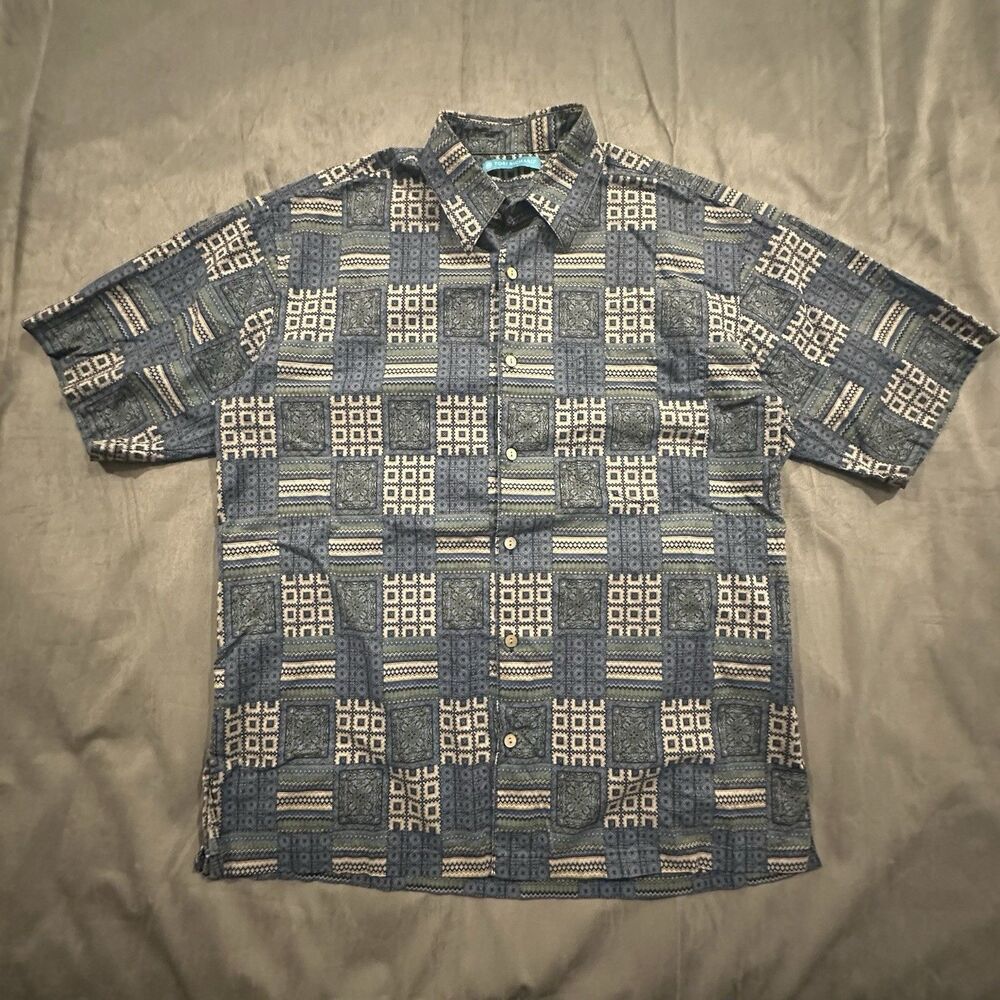 Tori Richard Shirt Mens Medium Cotton Lawn Aloha Hawaii Button Geometric Blue